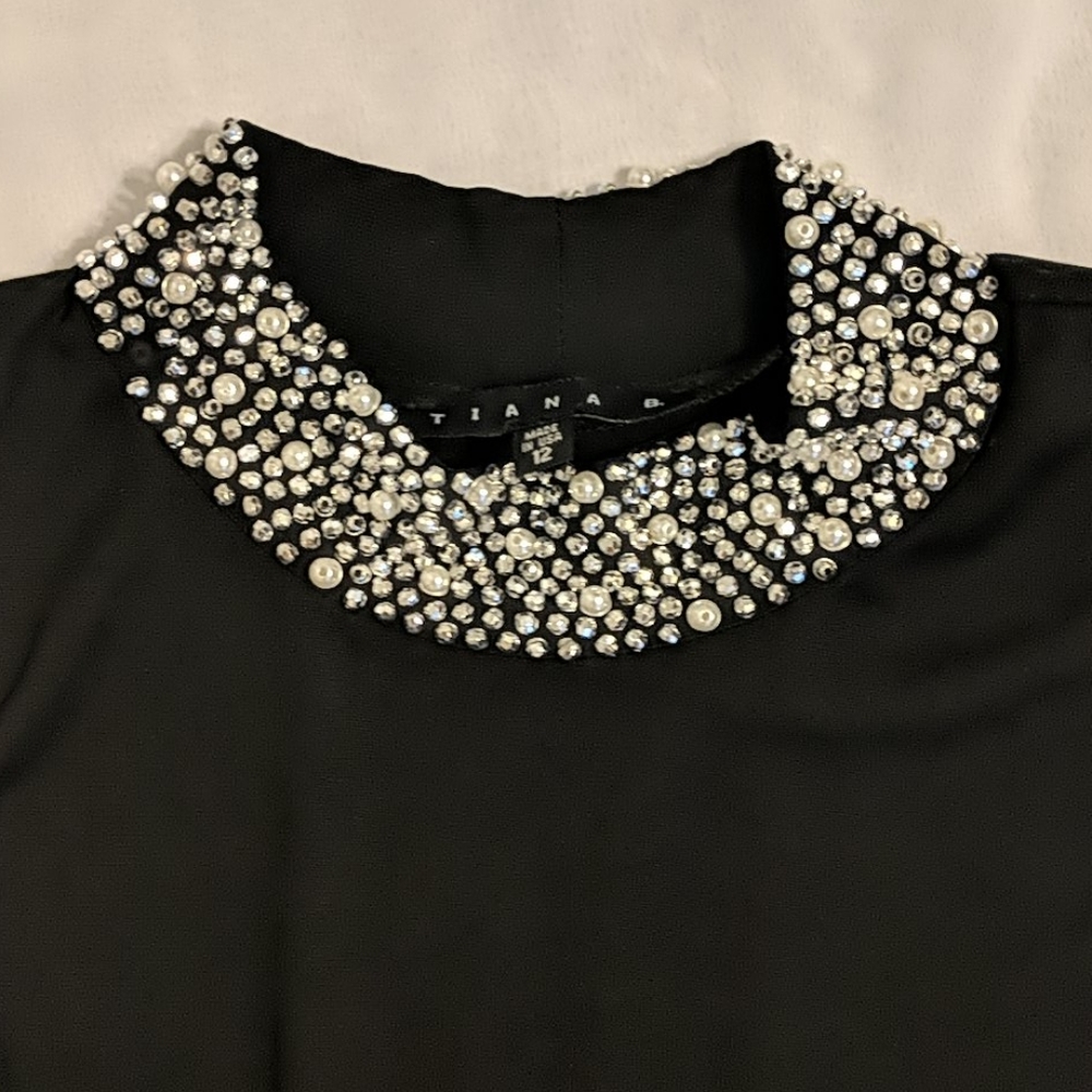 Dress - Picture 2 of 6